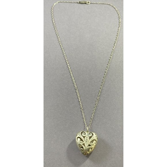 Vintage Puffy Heart Floral Leaf Filigree Pendant Fine Chain Necklace - Picture 2 of 5